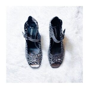 Aquatalia Metallic Grey Open Toe Heels Laser Etched Lace SZ6.5 Italy